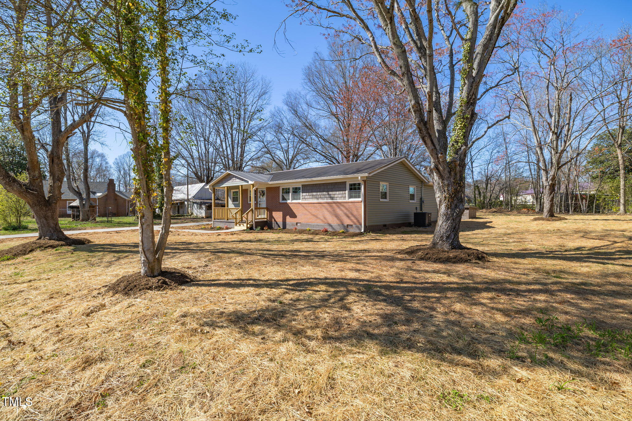 129 Redwood Road
