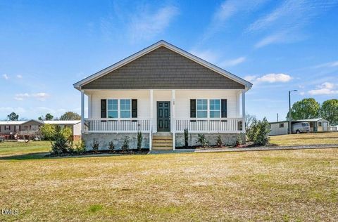 4251 Knollwood Drive Fayetteville NC 28304