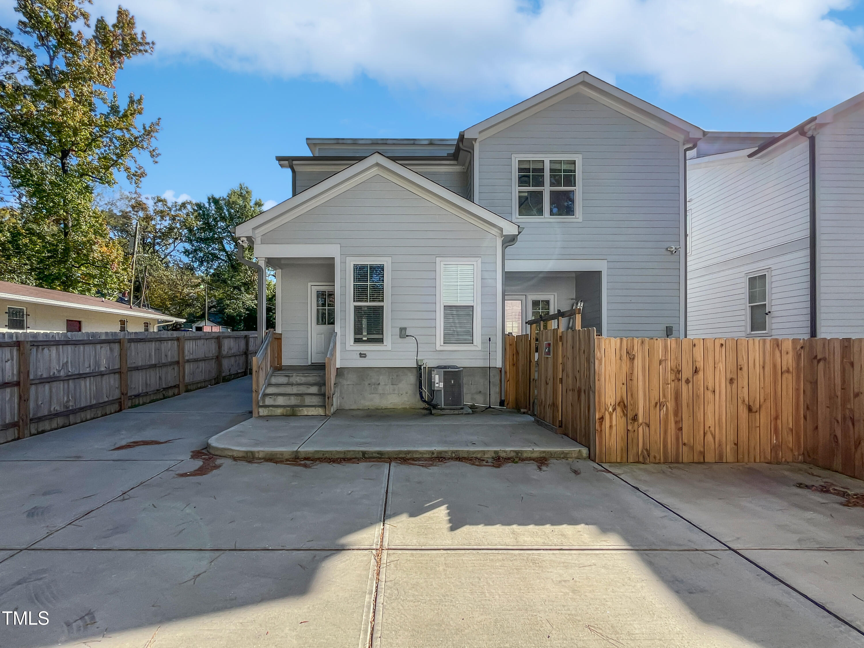 1505 Juniper Street