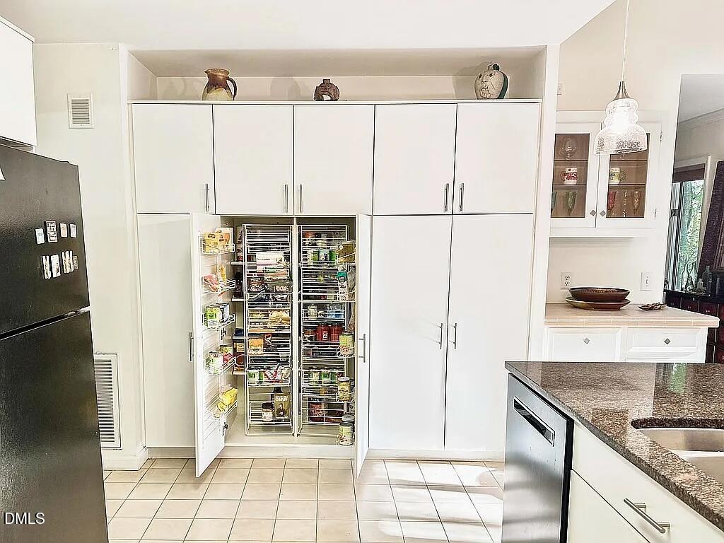 1907 Wedgewood Drive