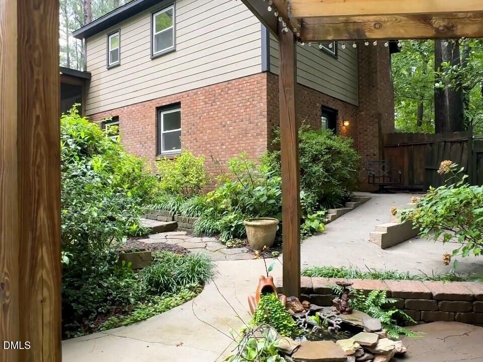 107 Mccloud Court