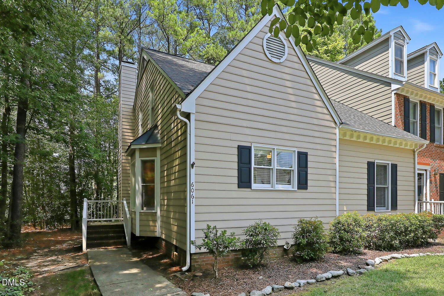 6061 Epping Forest Drive