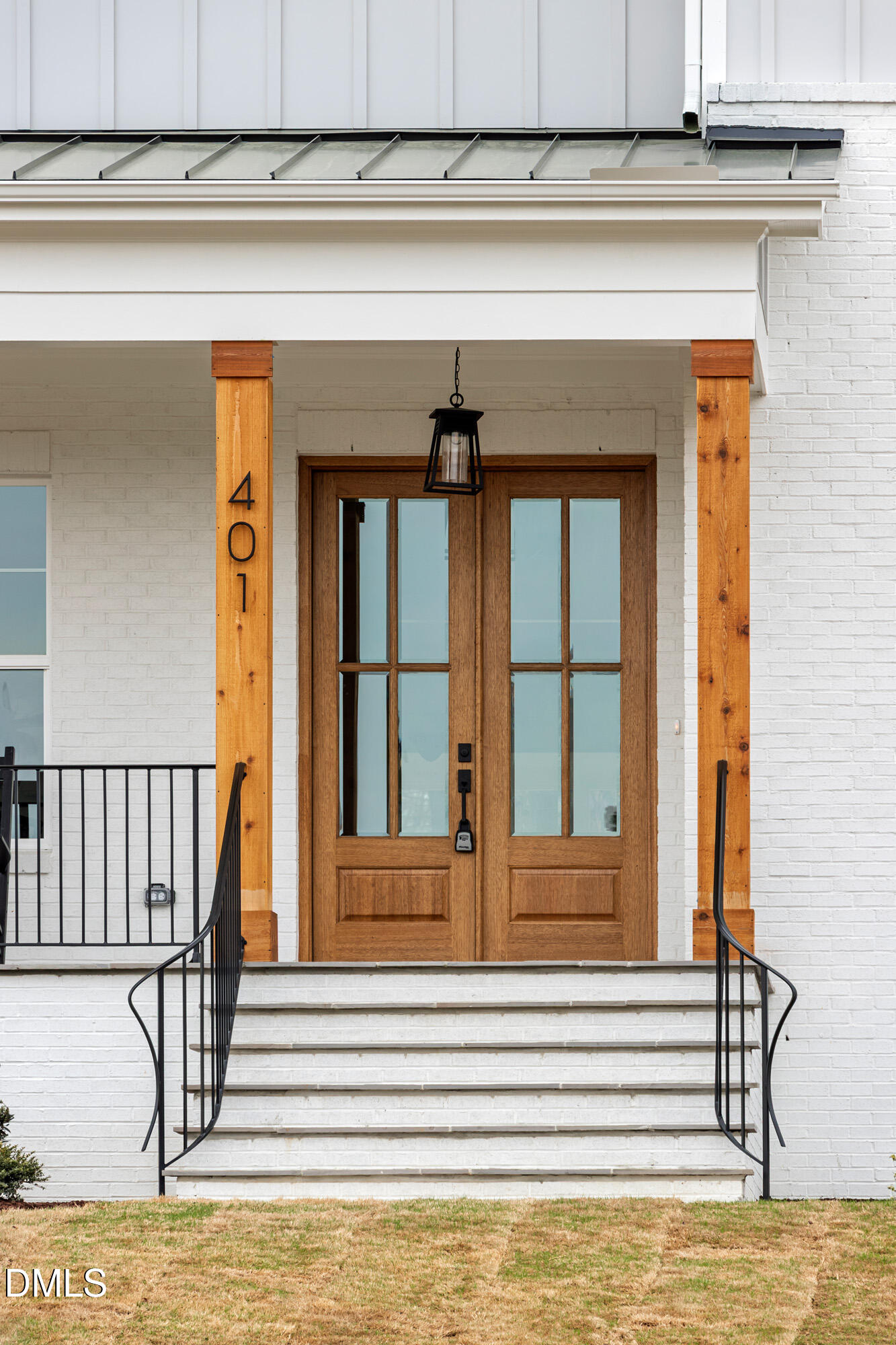 401 Stable Vly Drive