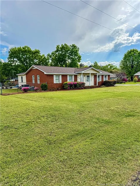 MLS: LP742019
