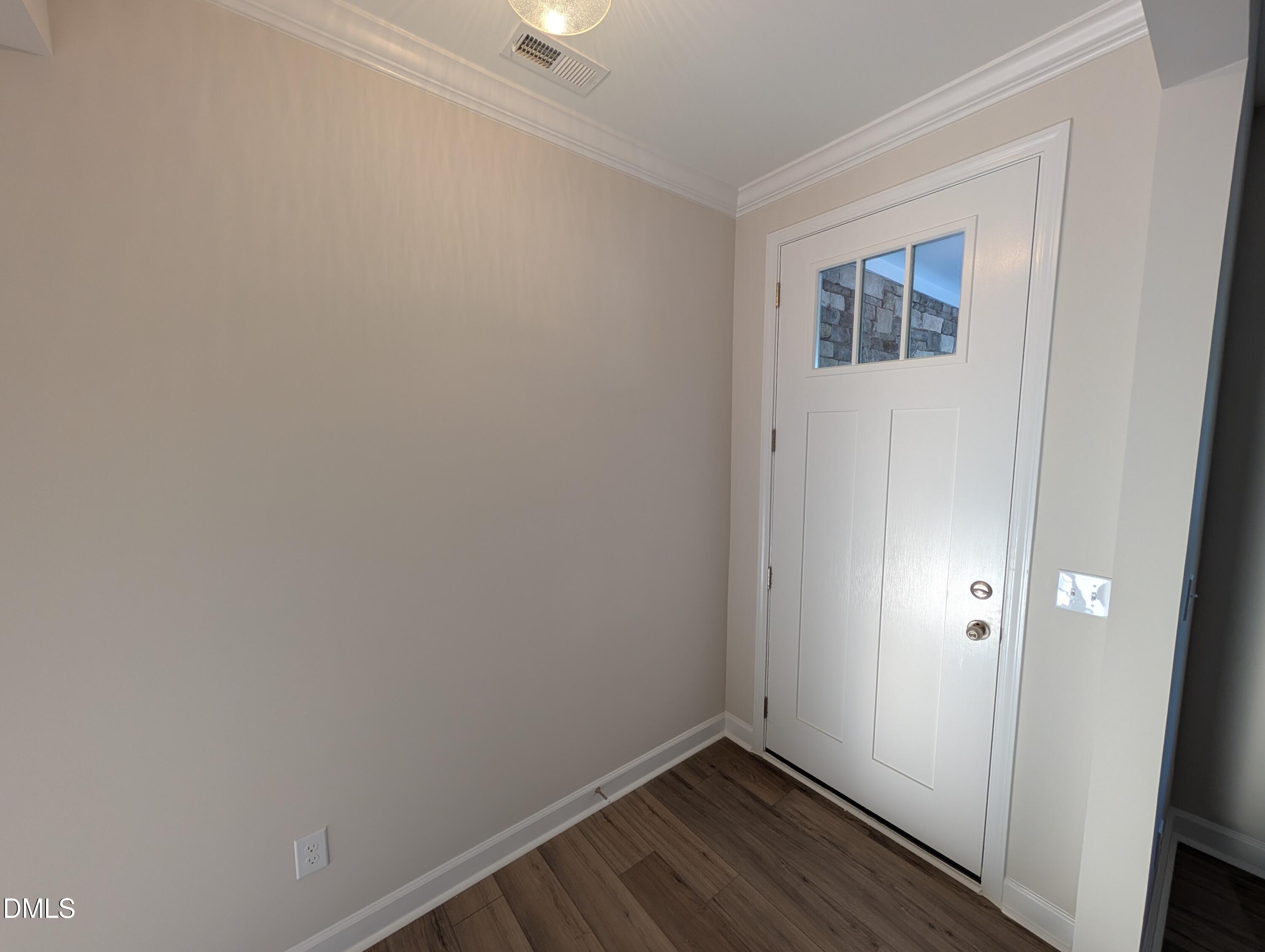 913 Diana Victoria Court