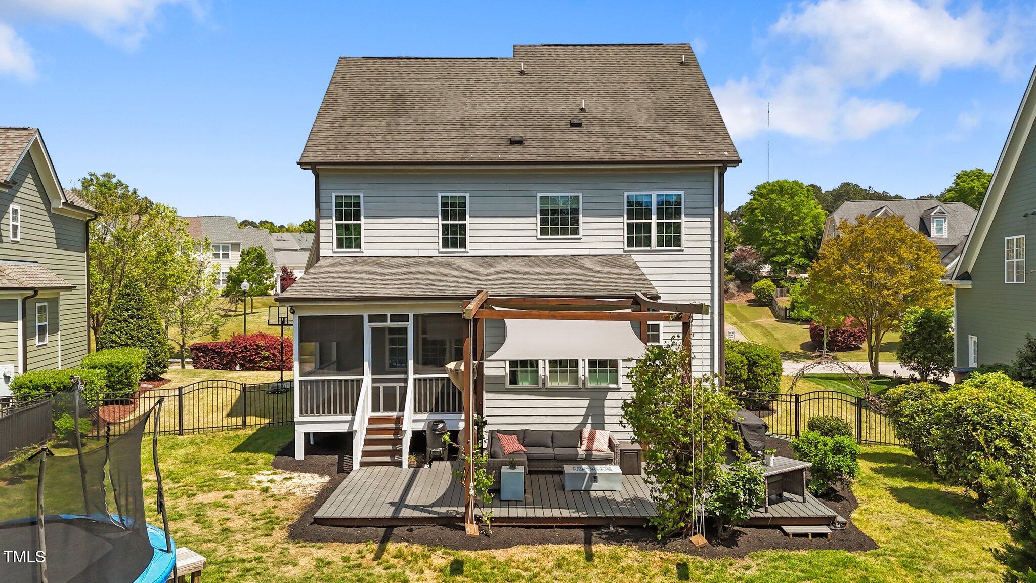 3832 Crimson Clover Avenue