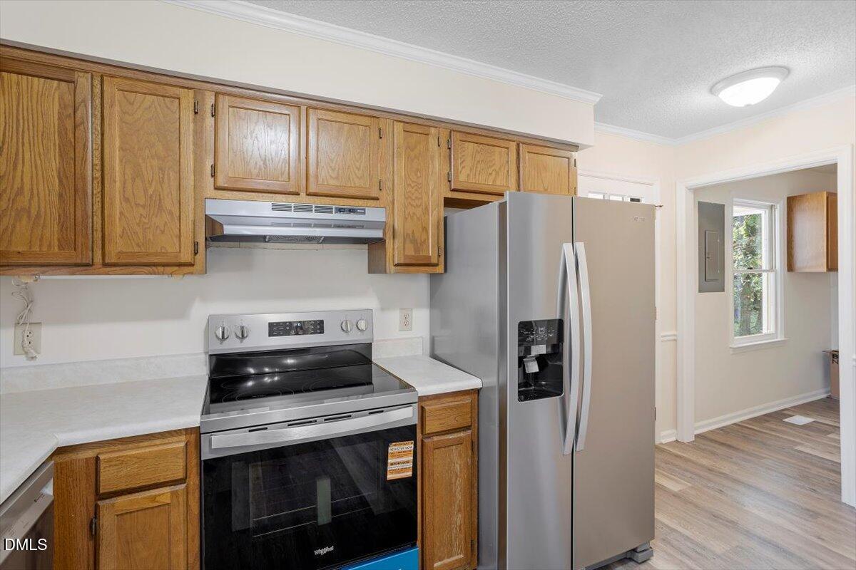 200 Longneedle Court