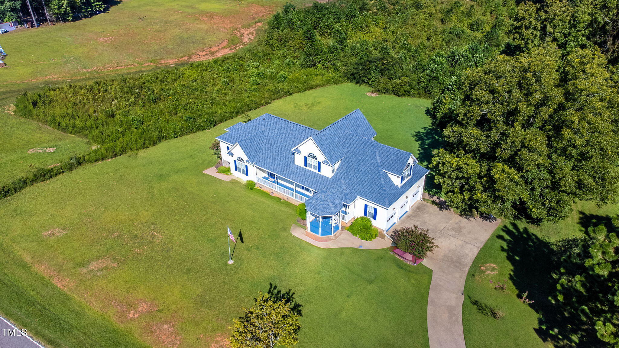 1083 Richardson Road