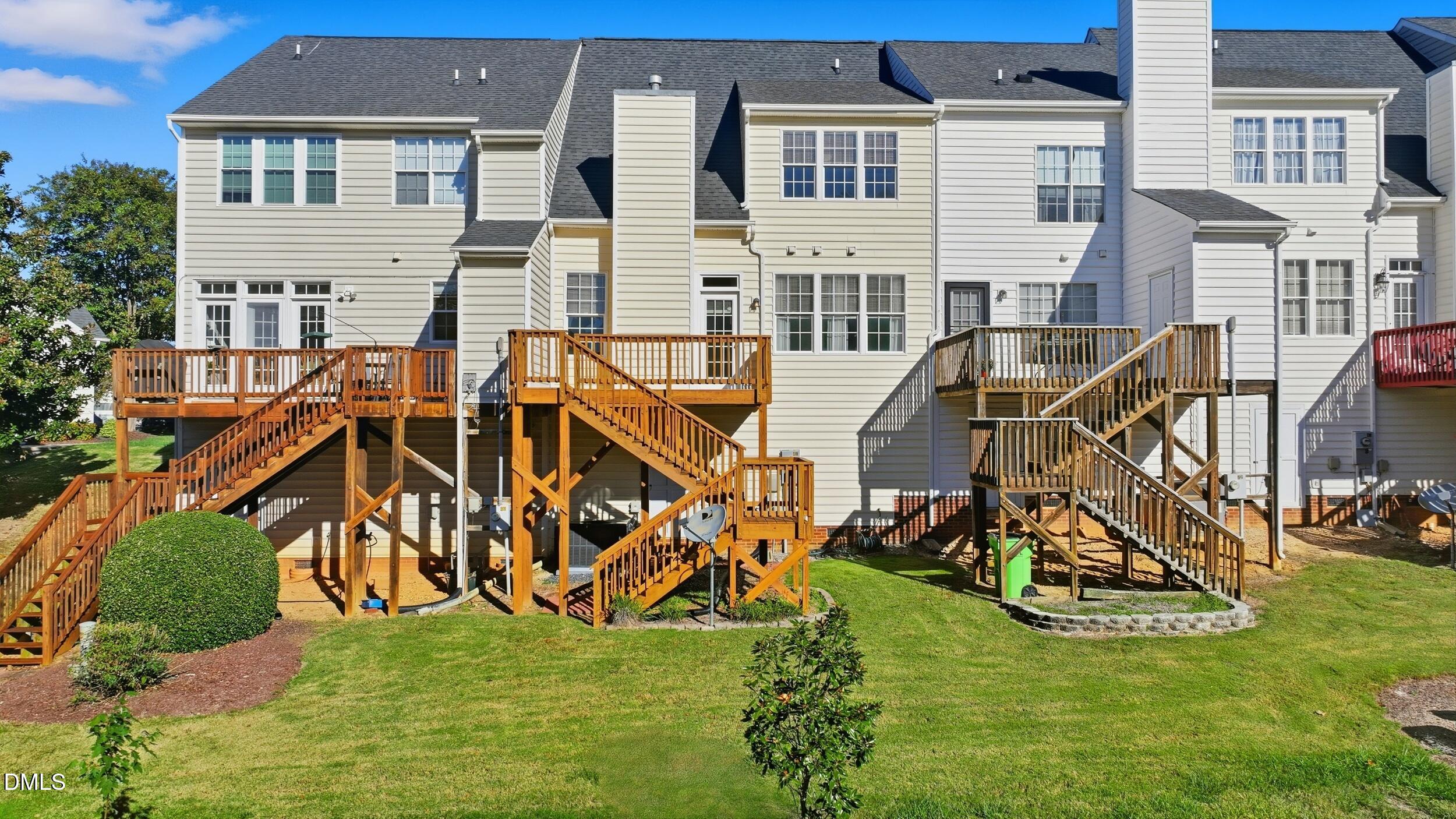 303 Knightsborough Way
