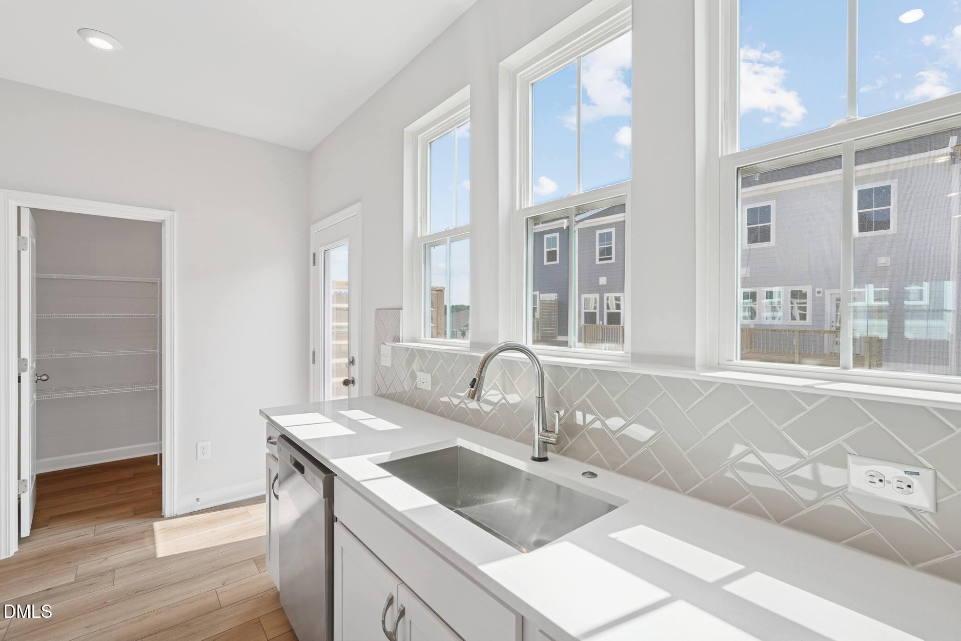 803 Callan View Avenue