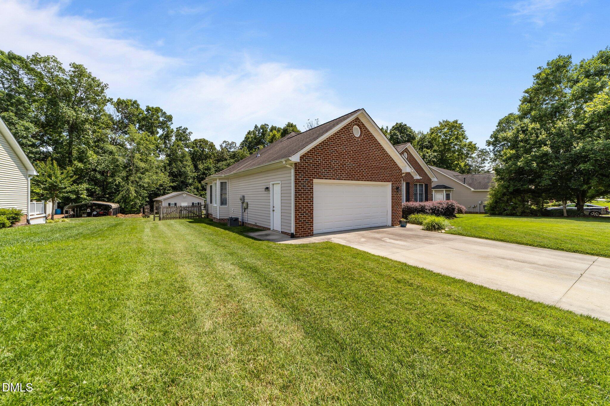 2392 Willowview Drive