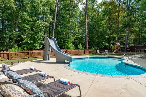 920 Bonhurst Drive Holly Springs NC 27540