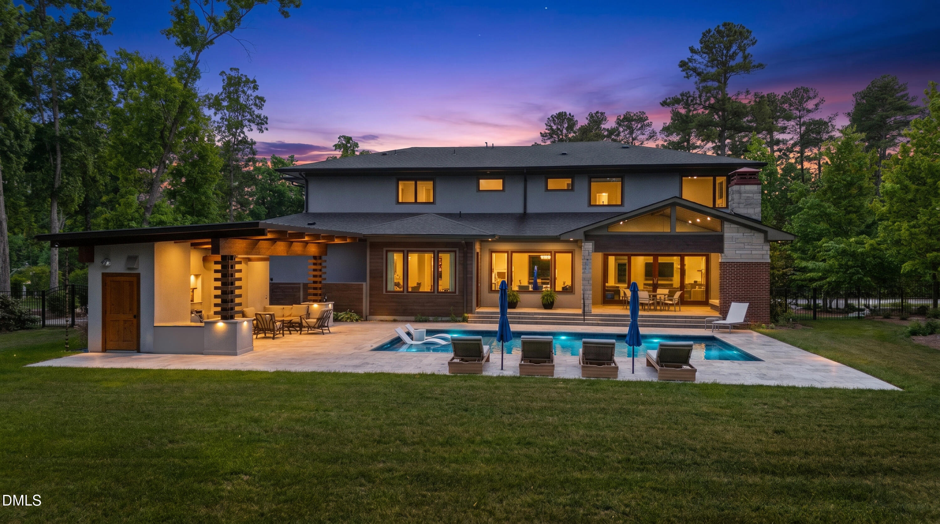 5141 Avalaire Oaks Drive