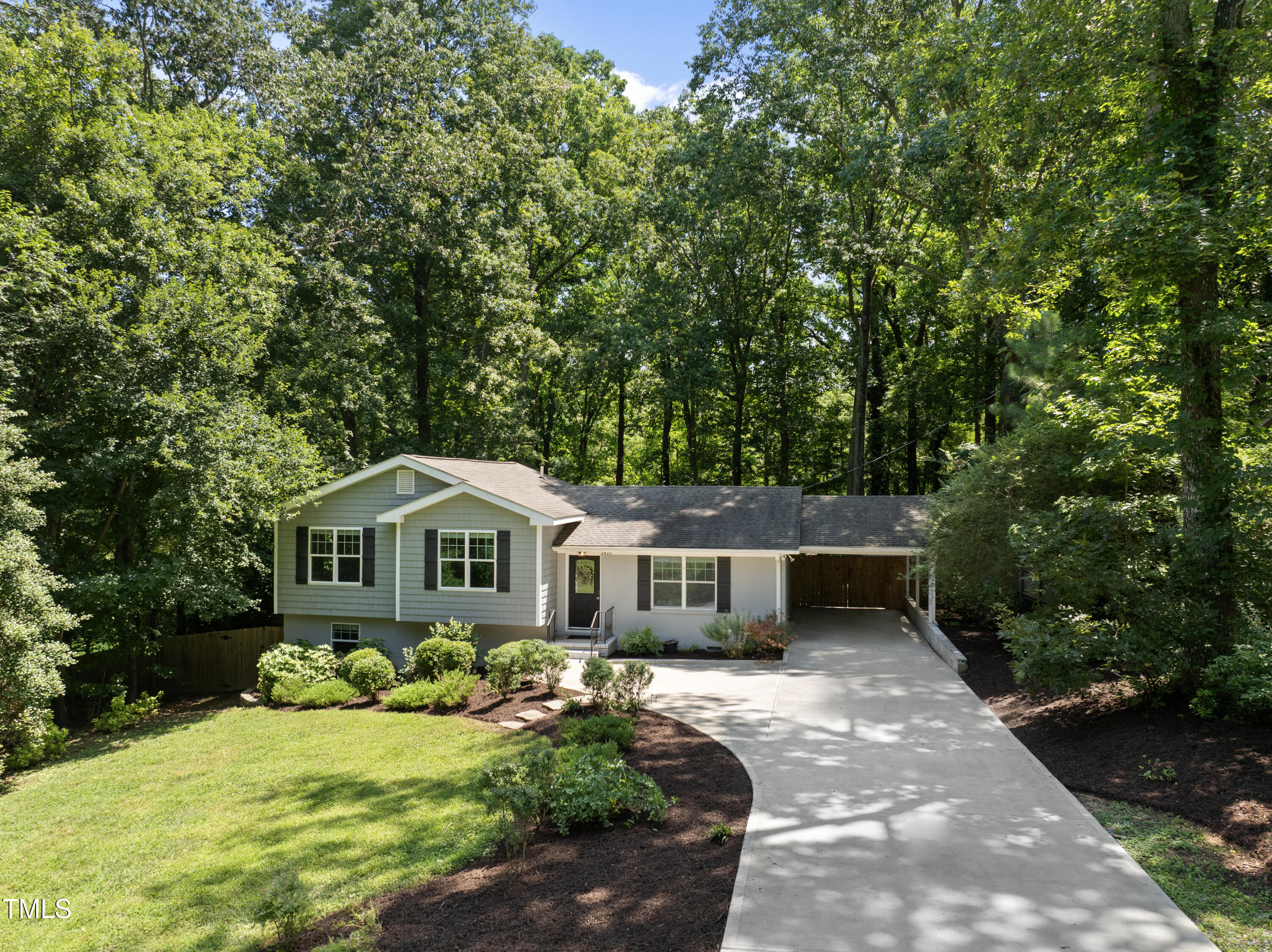 2416 Dellwood Drive