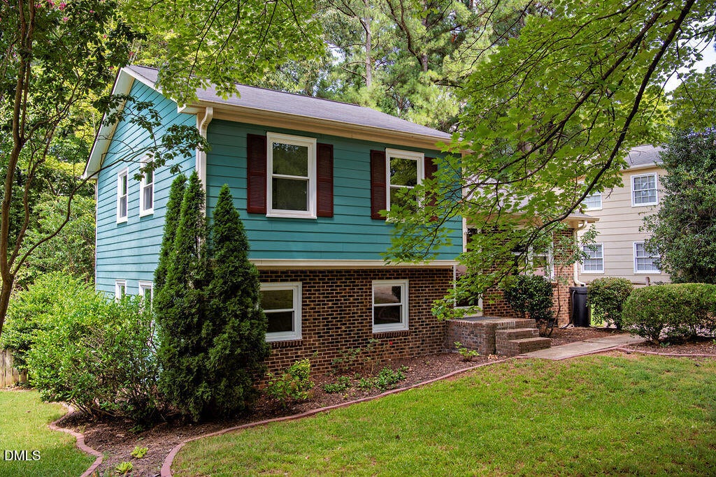7713 Longstreet Drive