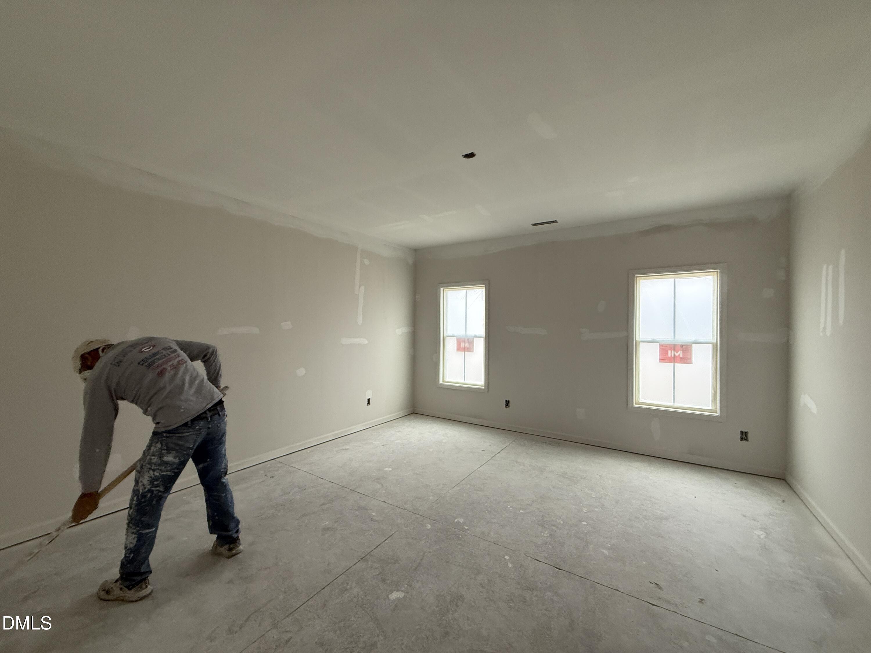 24 W Emily Gardens Drive