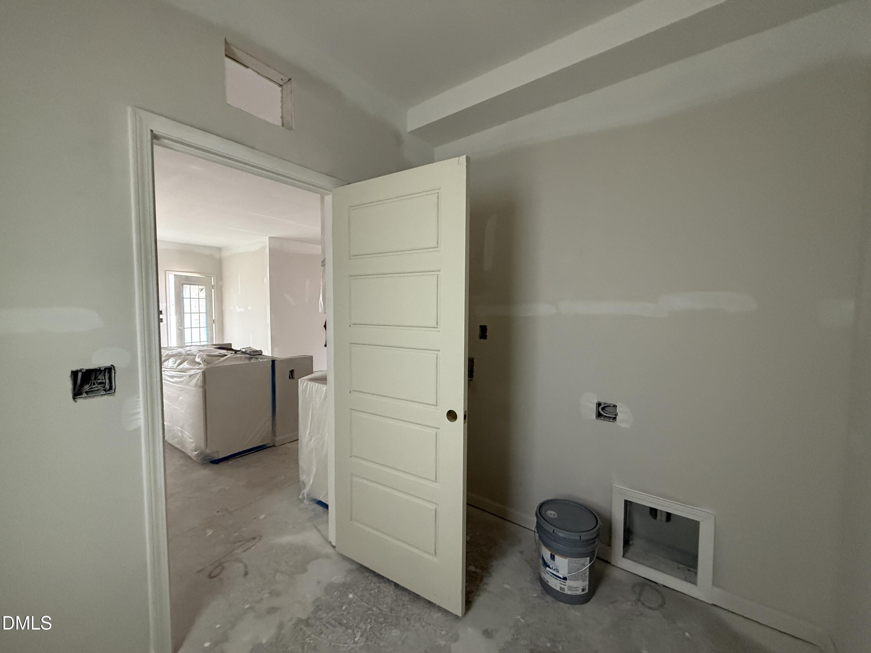 24 W Emily Gardens Drive