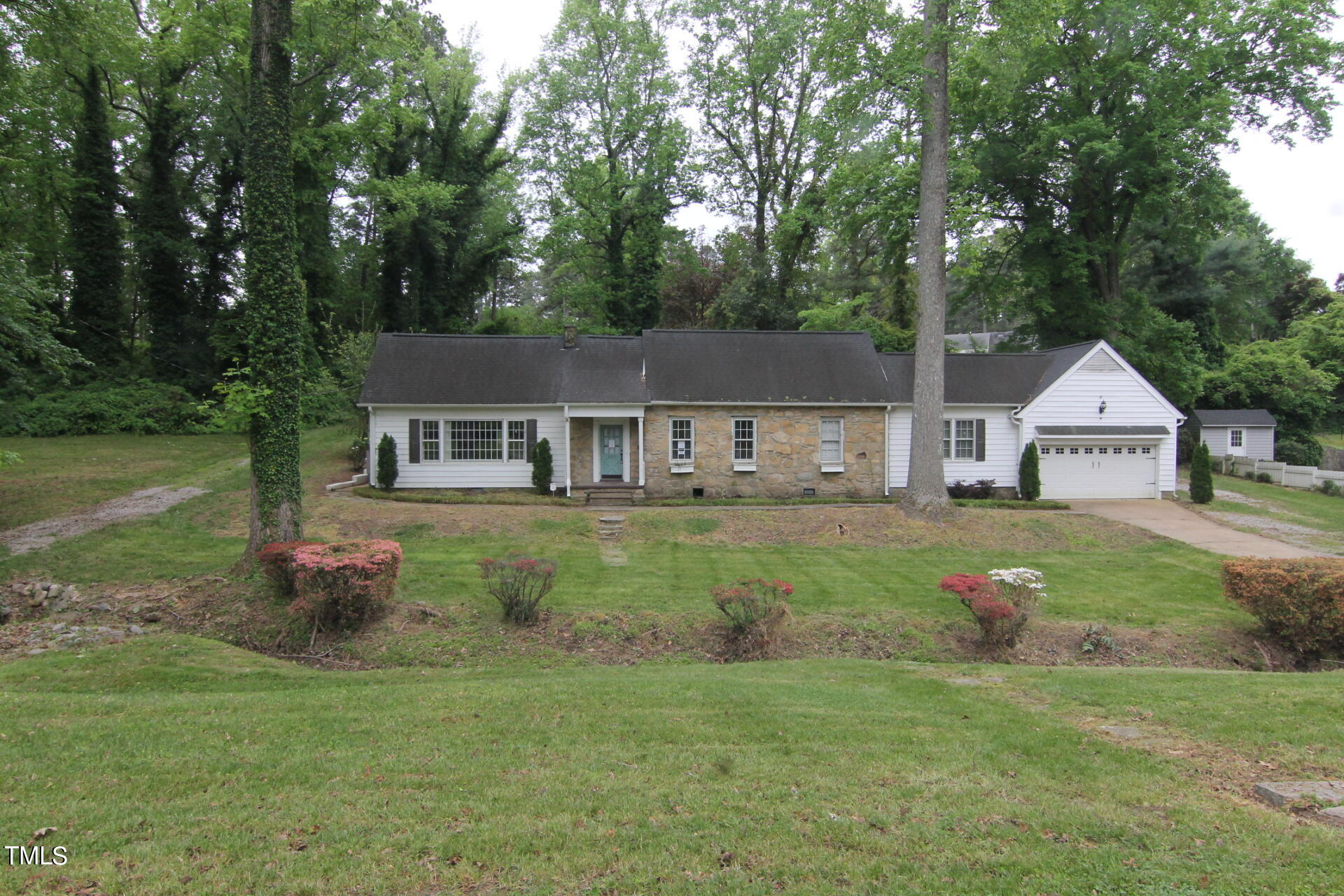 View Henderson, NC 27536 house