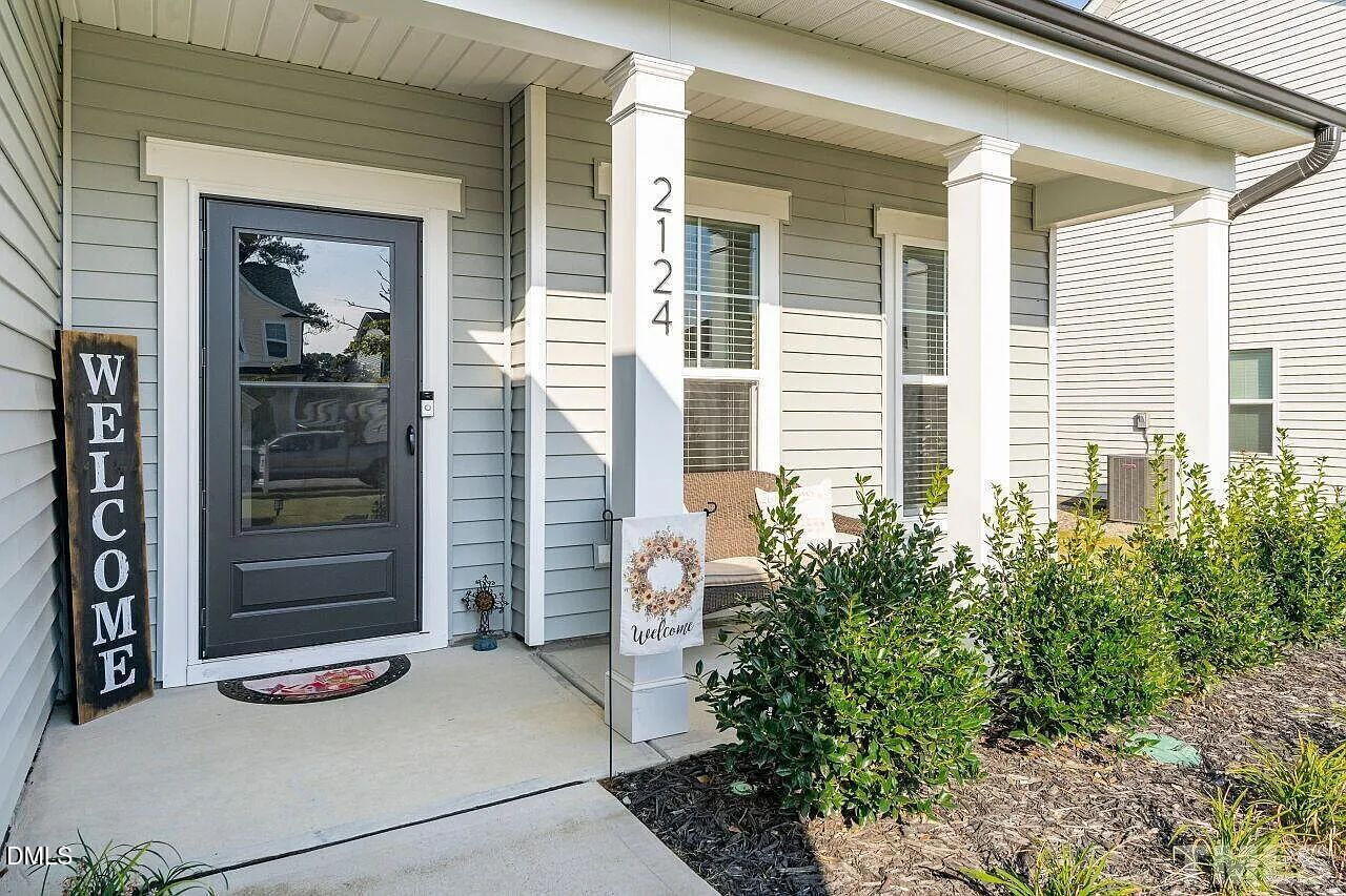 2124 Fox Chapel Place