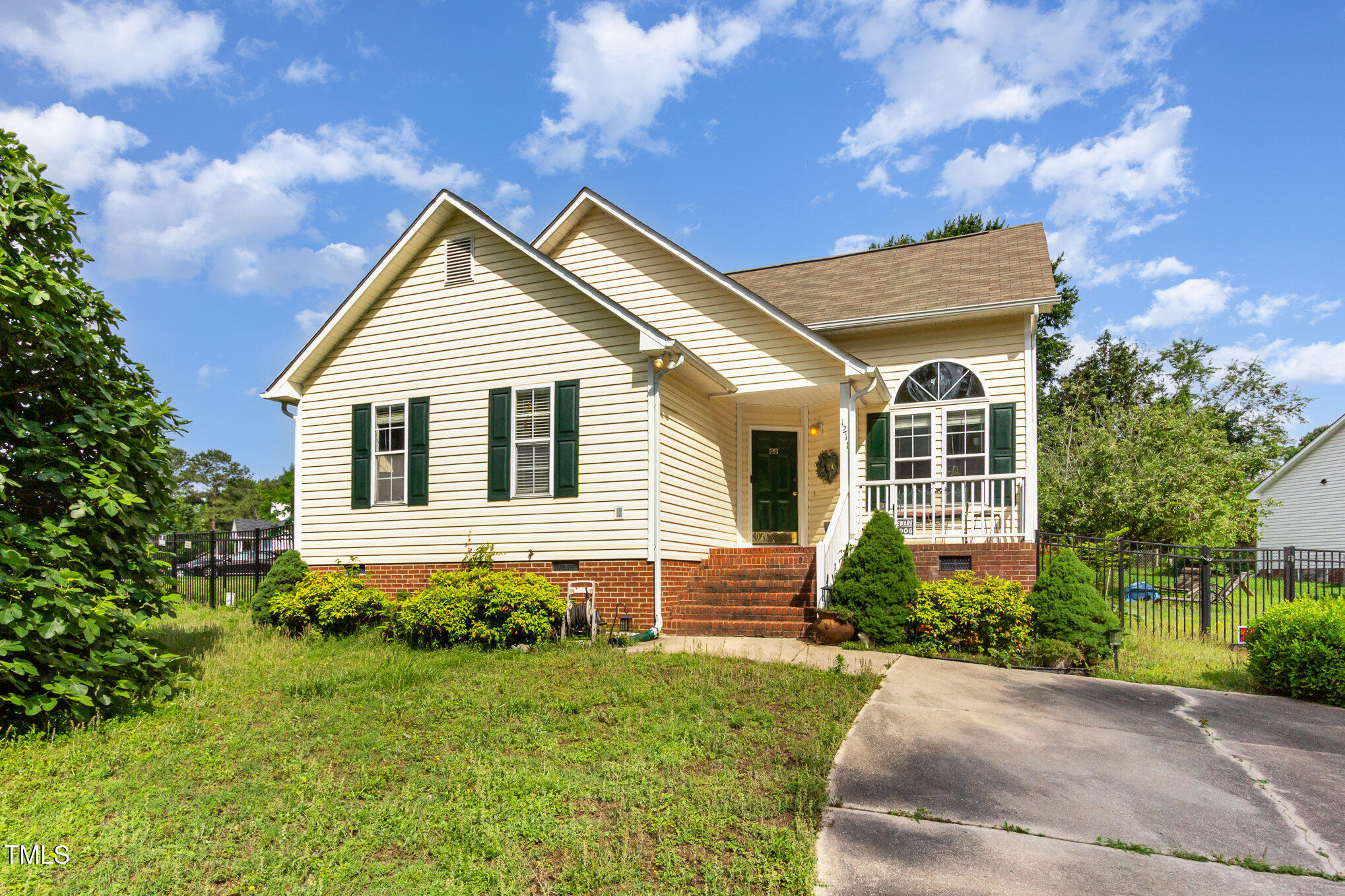 1211 Azalea Drive