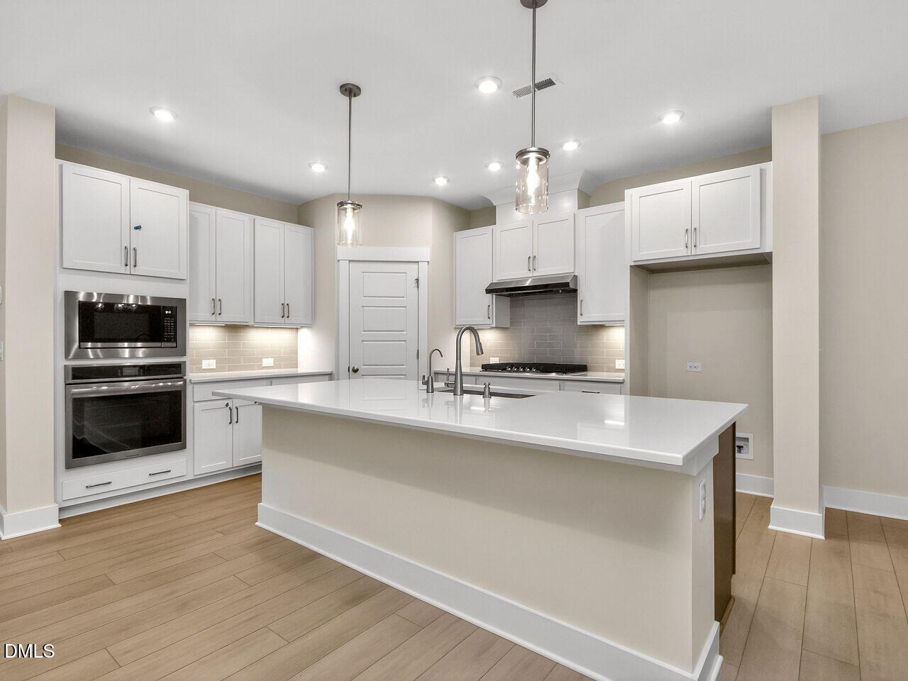 422 North Village Parkway