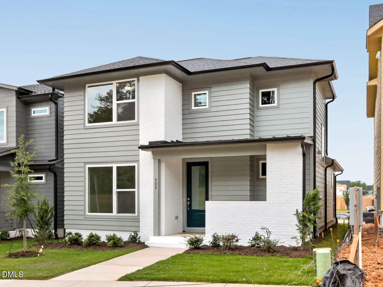 422 North Village Parkway