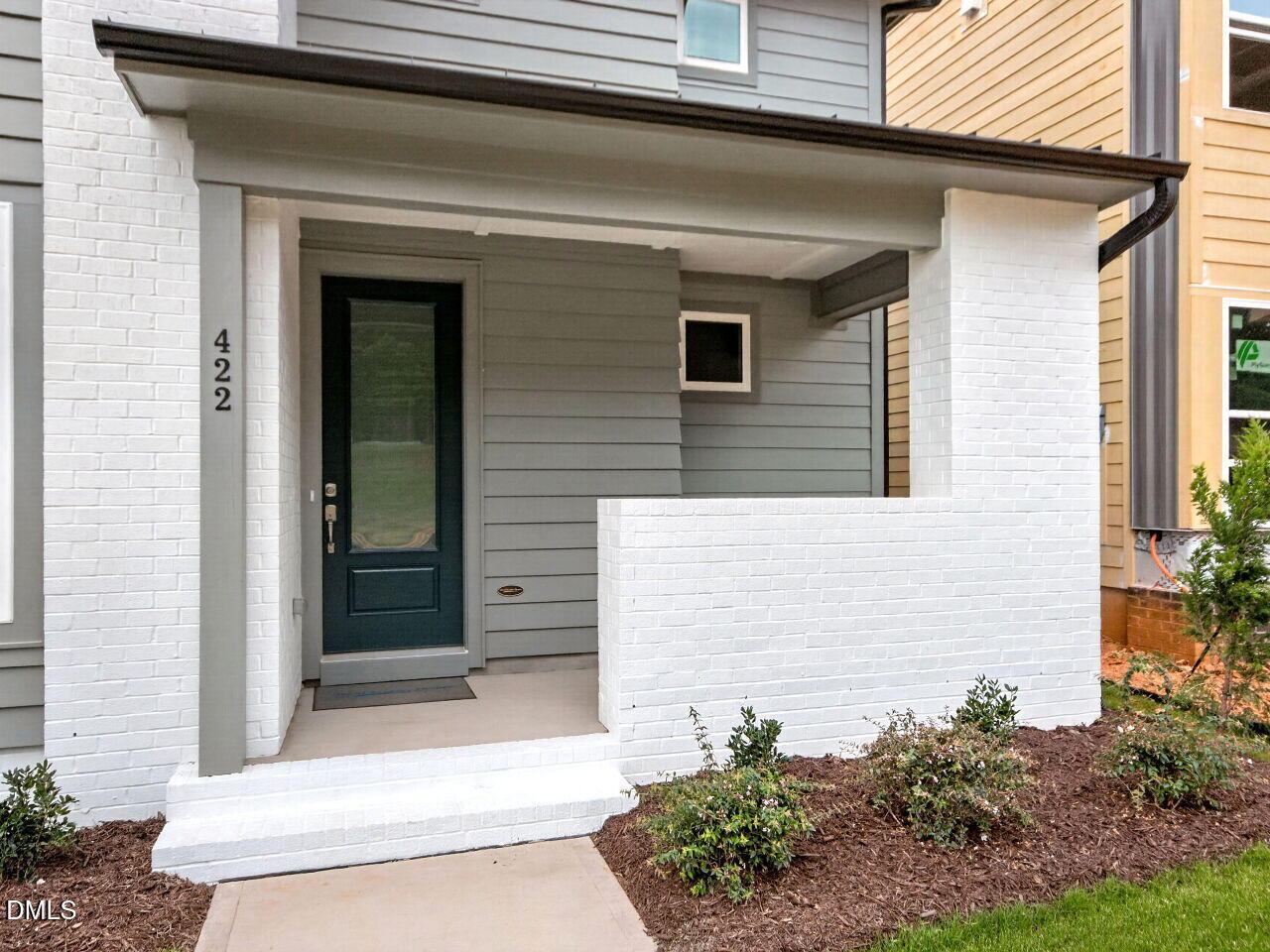 422 North Village Parkway