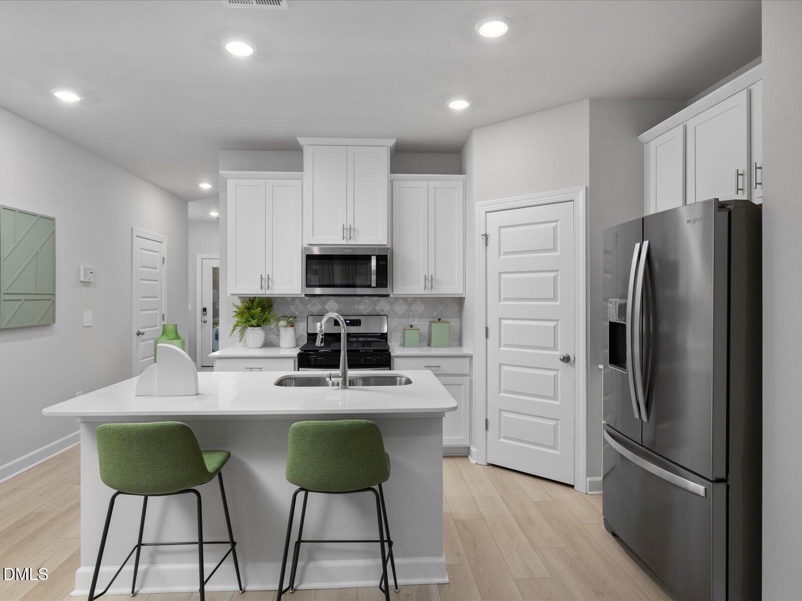 827 Stream View Court