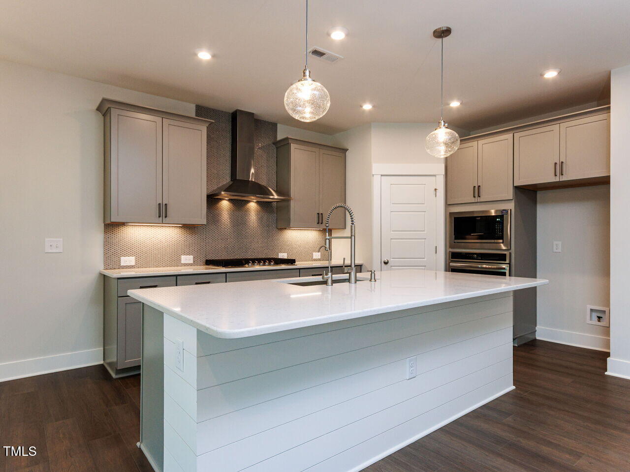 333 Parkland Drive