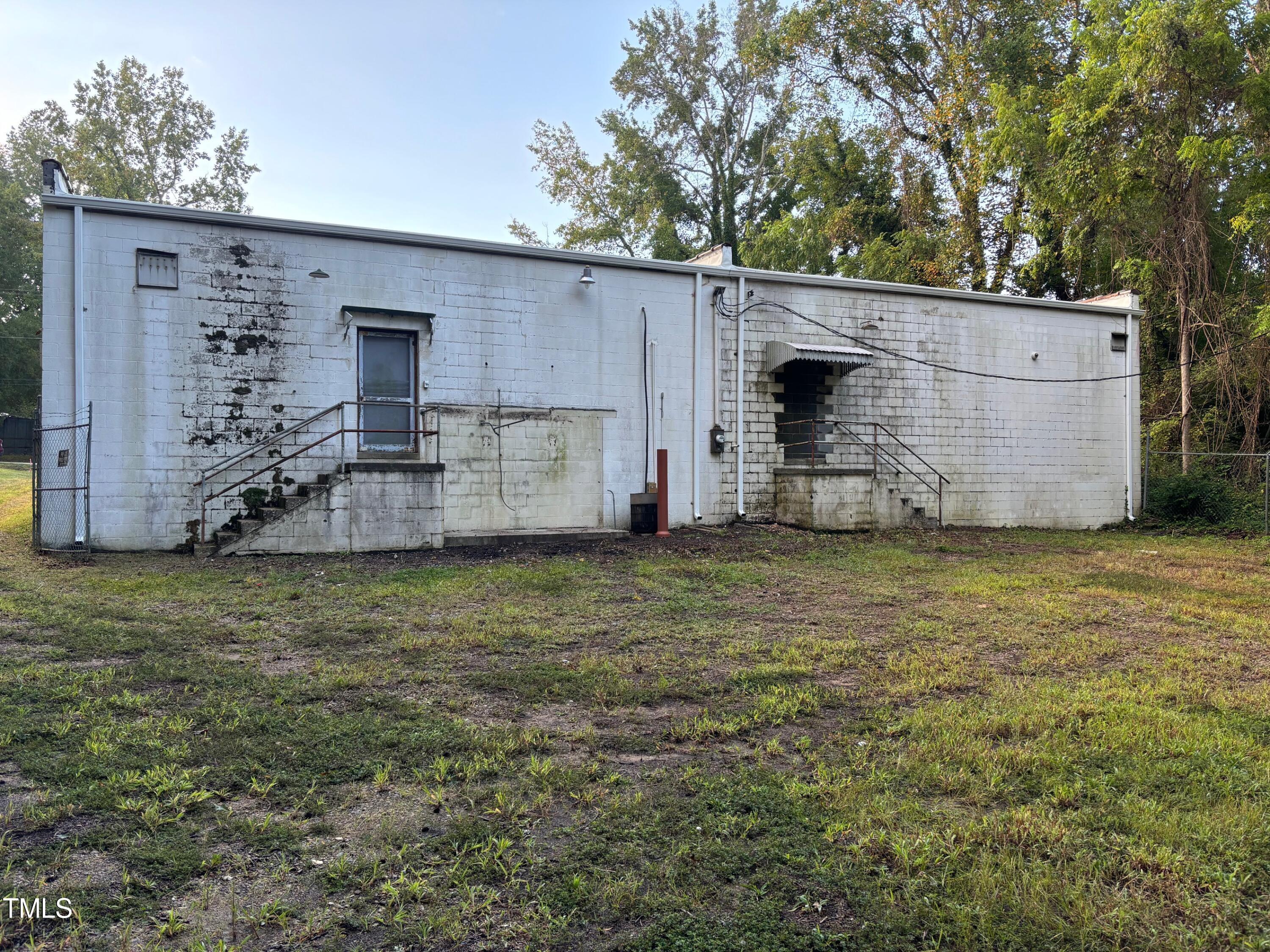 215 Yadkin Street