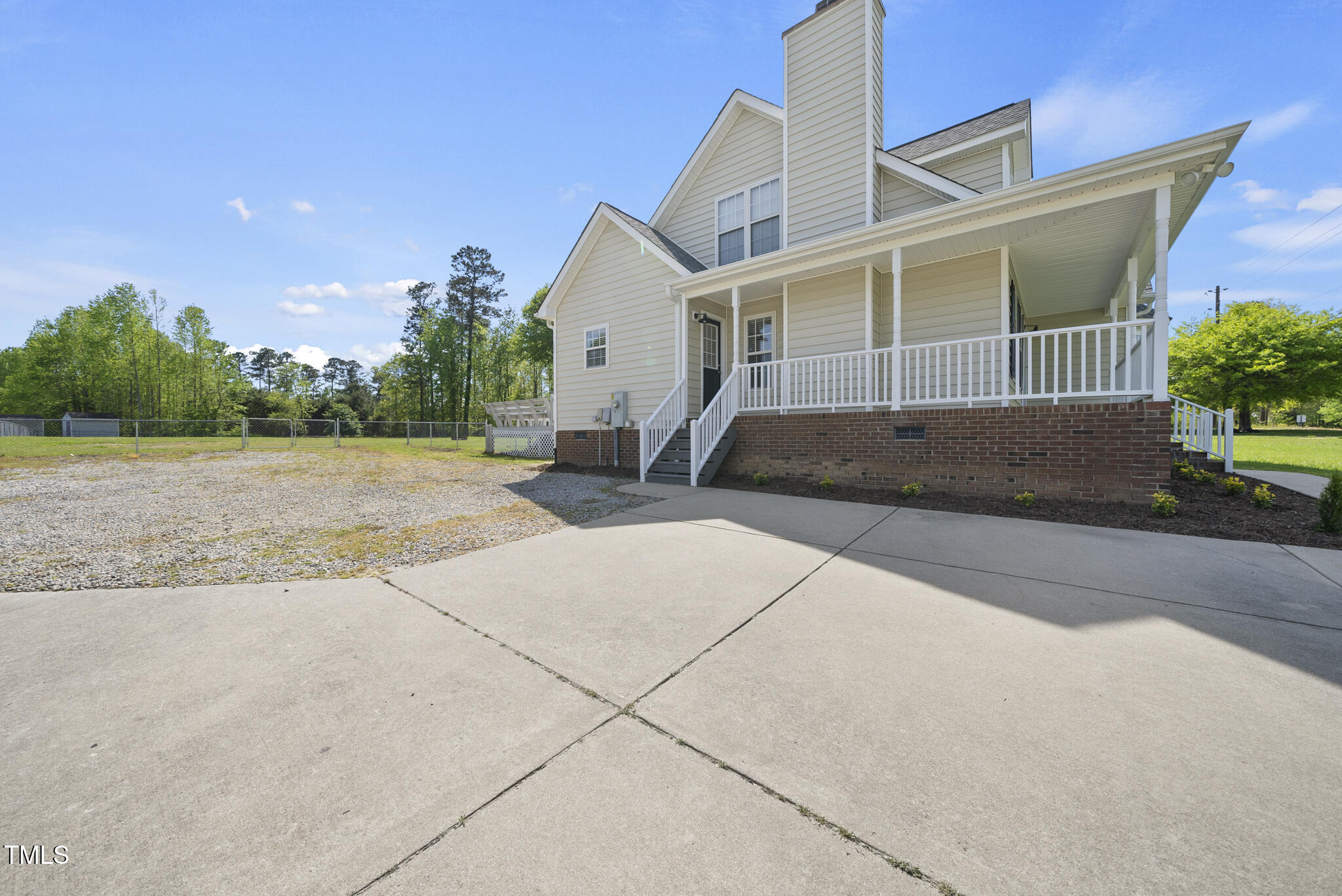 1156 Darius Pearce Road
