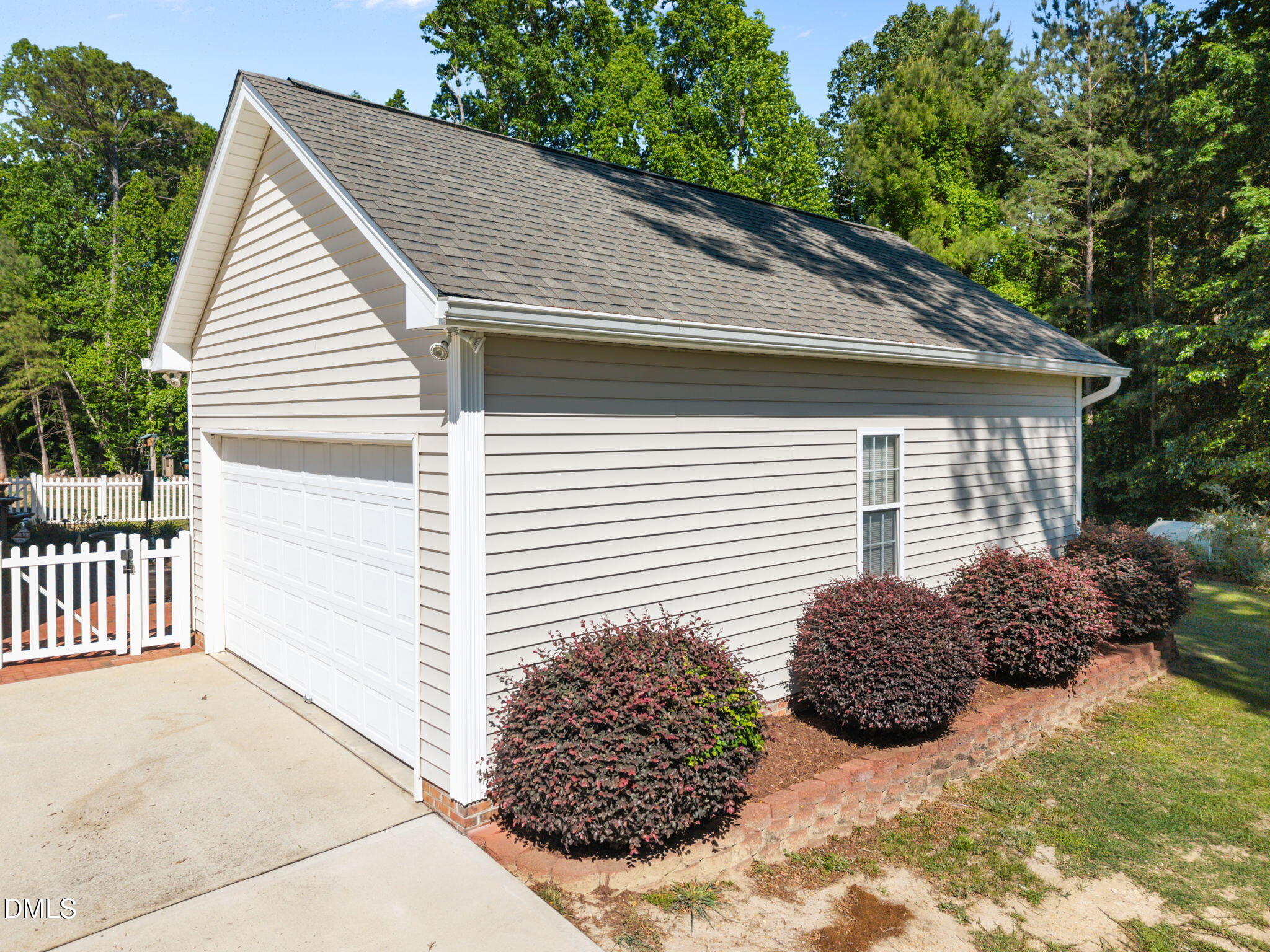 112 Gibbons Drive