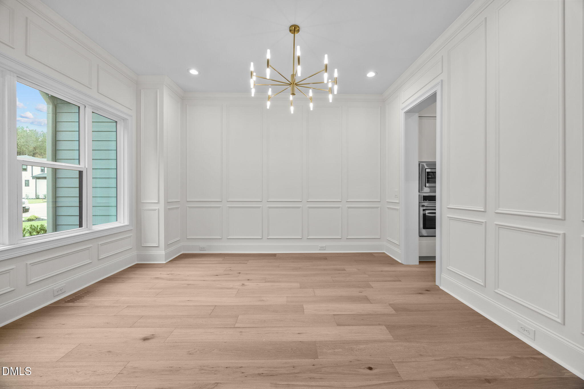 65 Chestnut Oak Drive