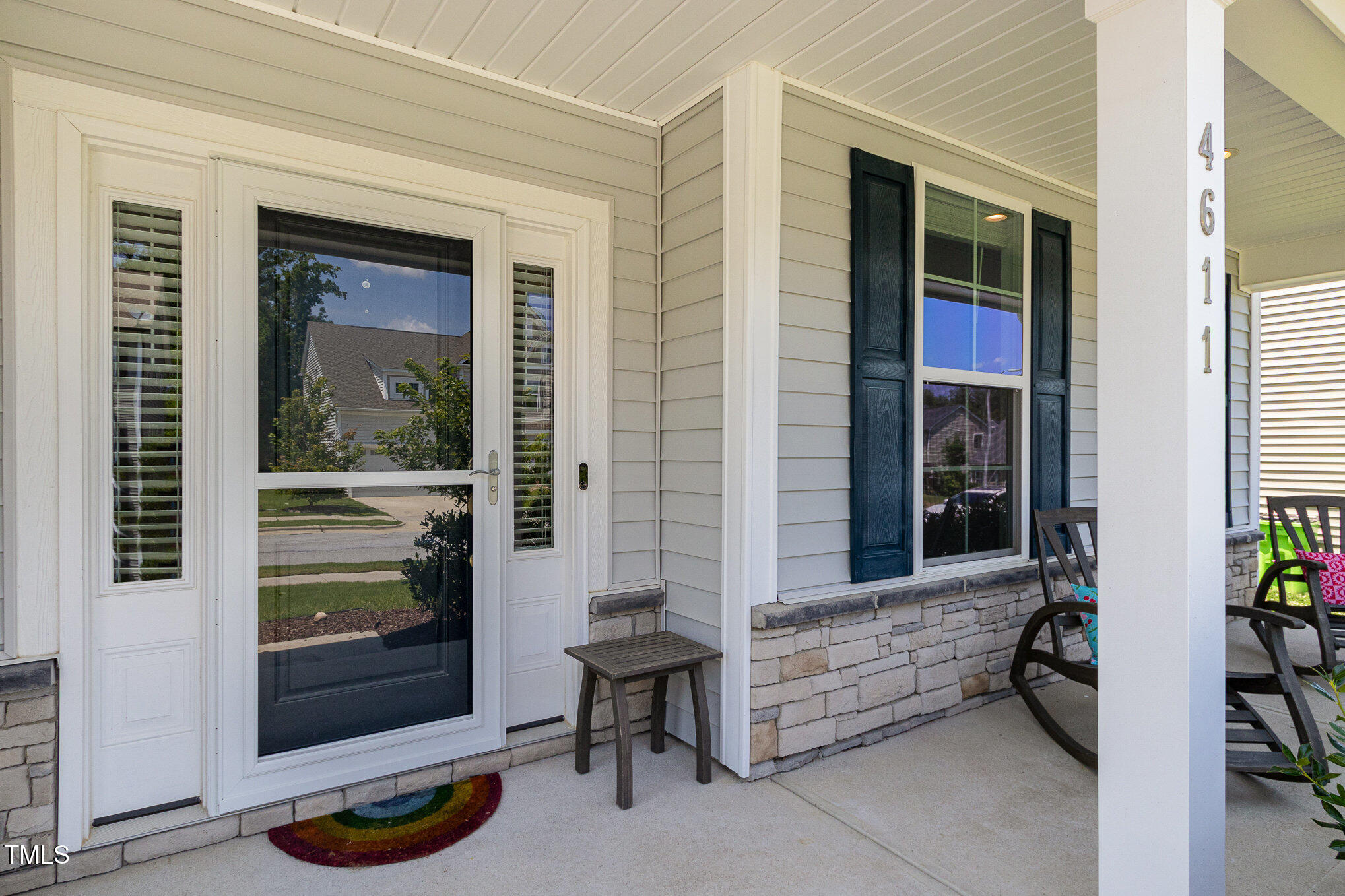 4611 Lazy Hollow Drive
