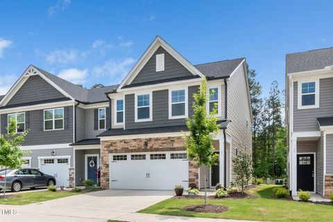 21 Fairwinds Drive Lillington NC 27546
