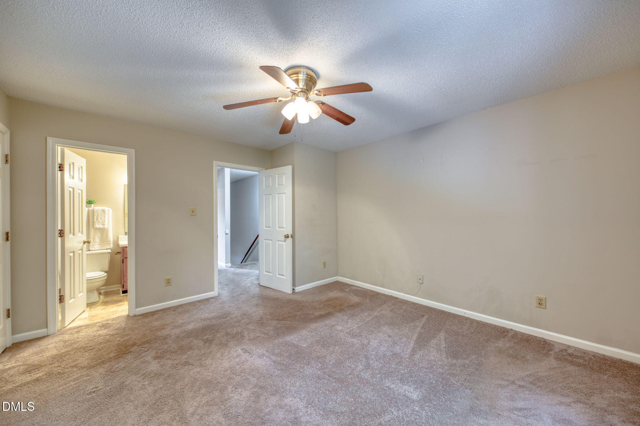 Durham, North Carolina 27704, United States, 2 Bedrooms Bedrooms, ,3 BathroomsBathrooms,Residential,Active,223927