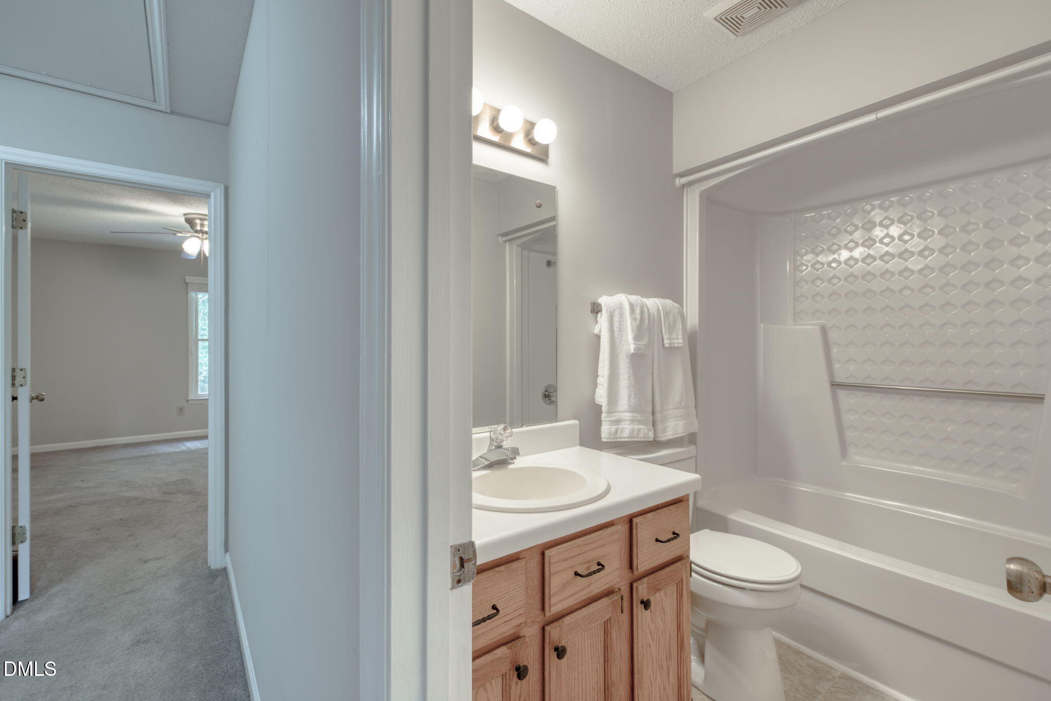 Durham, North Carolina 27704, United States, 2 Bedrooms Bedrooms, ,3 BathroomsBathrooms,Residential,Active,223927