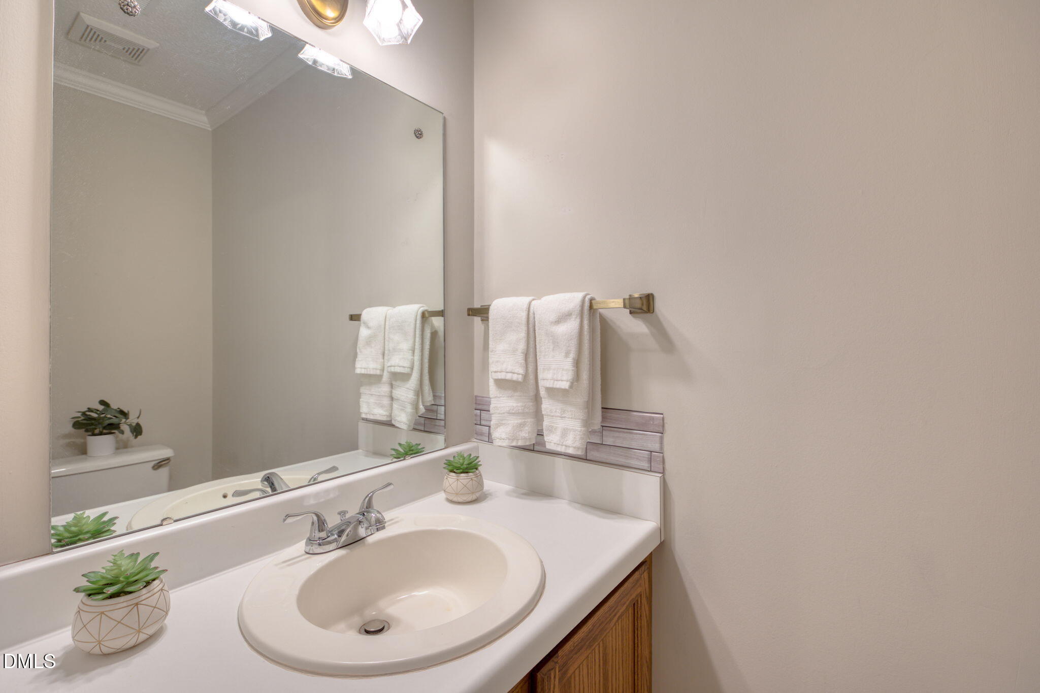 Durham, North Carolina 27704, United States, 2 Bedrooms Bedrooms, ,3 BathroomsBathrooms,Residential,Active,223927