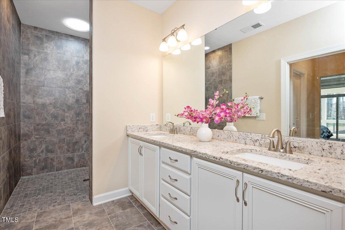 Durham, North Carolina 27703, United States, 3 Bedrooms Bedrooms, ,3 BathroomsBathrooms,Residential,Active,92337