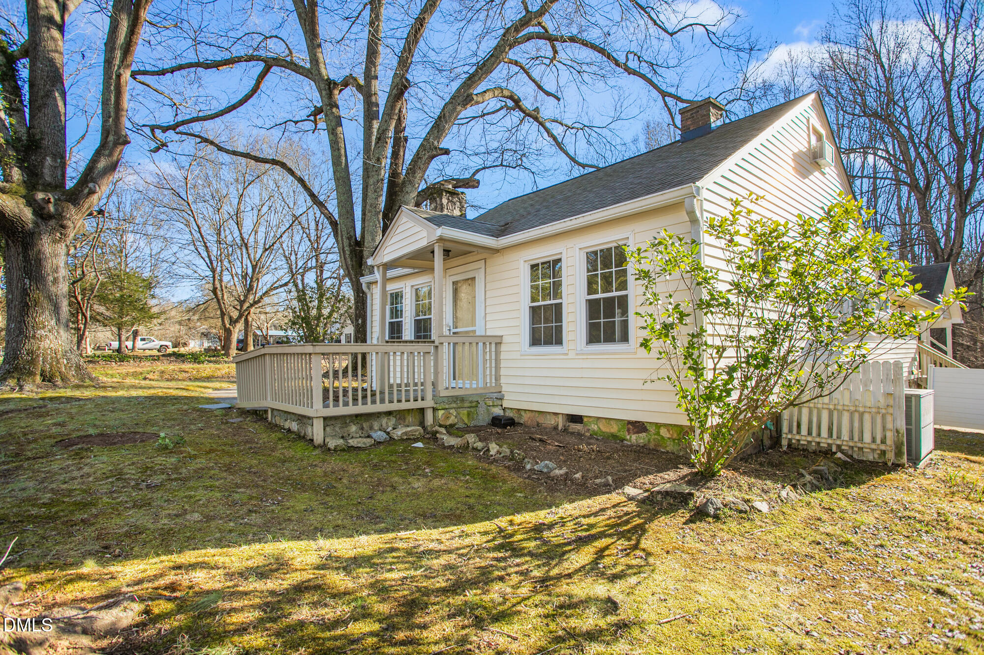 3961 White Level Road