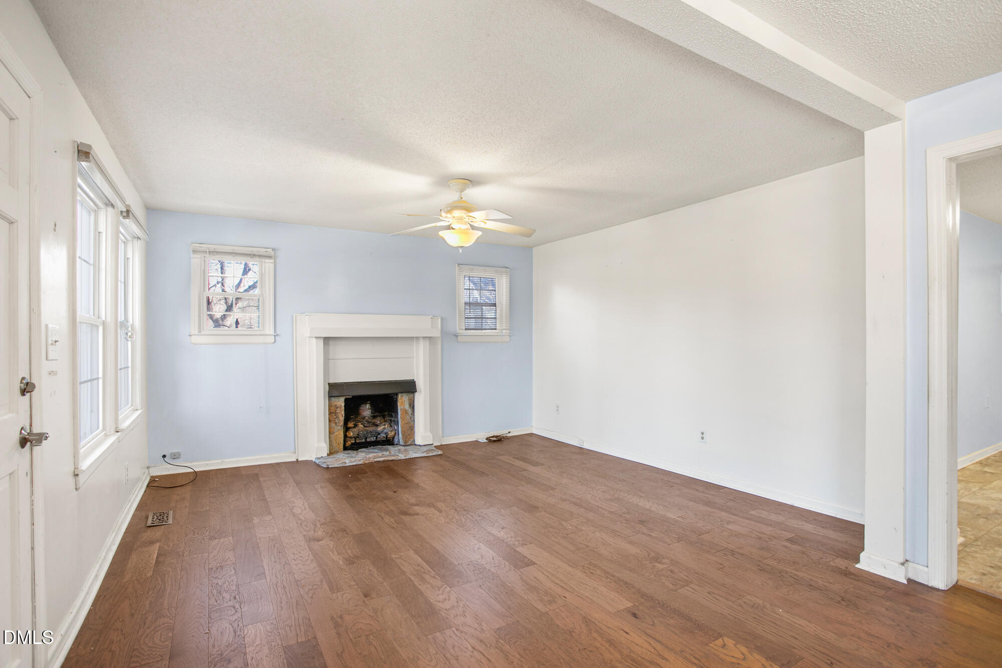 3961 White Level Road