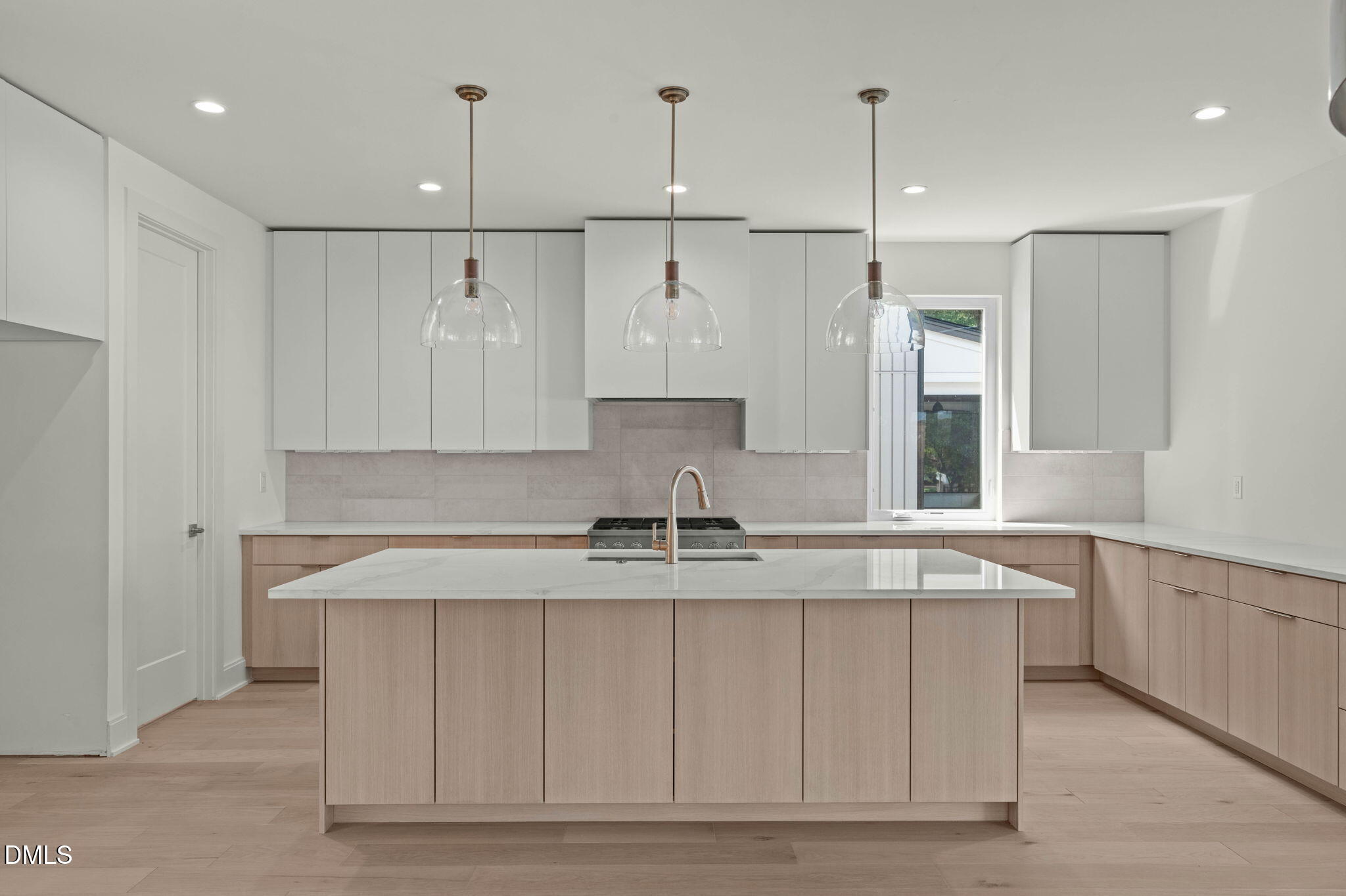 1806 Oberlin Road 101
