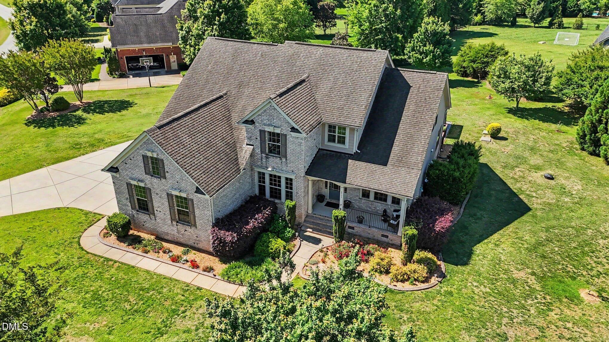 4000 Banks Stone Drive