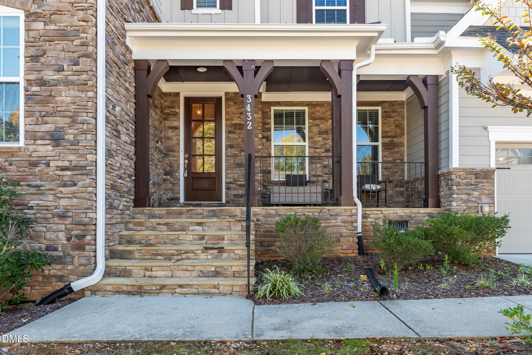 3432 Mountain Hill Drive