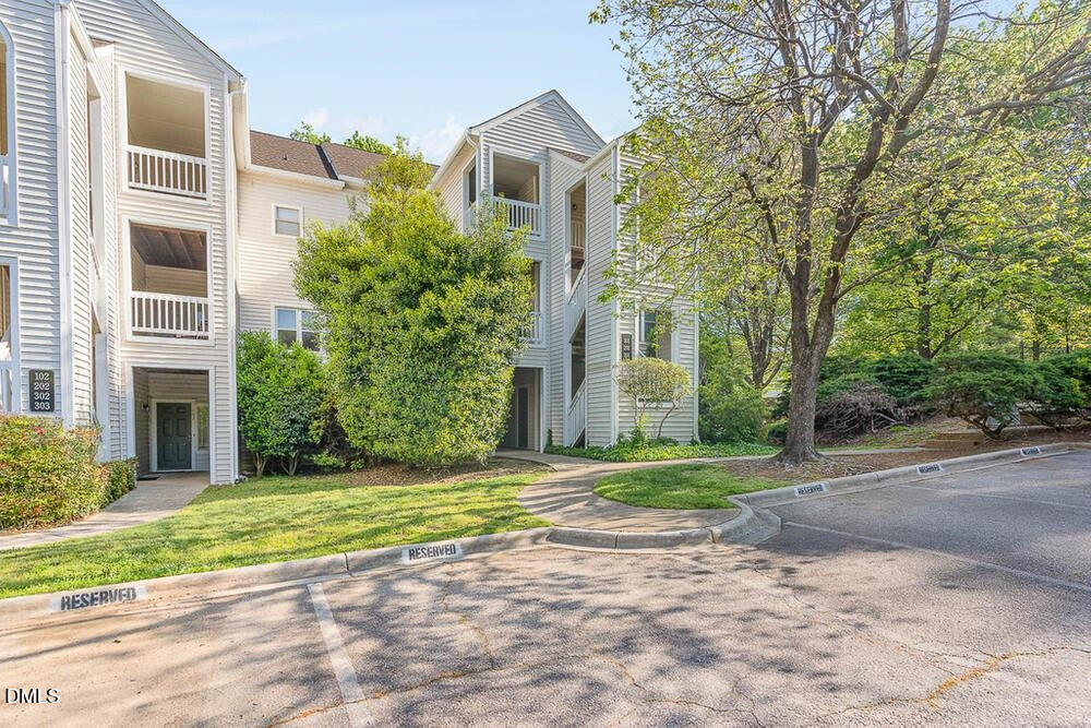 6151 Summer Pointe Place