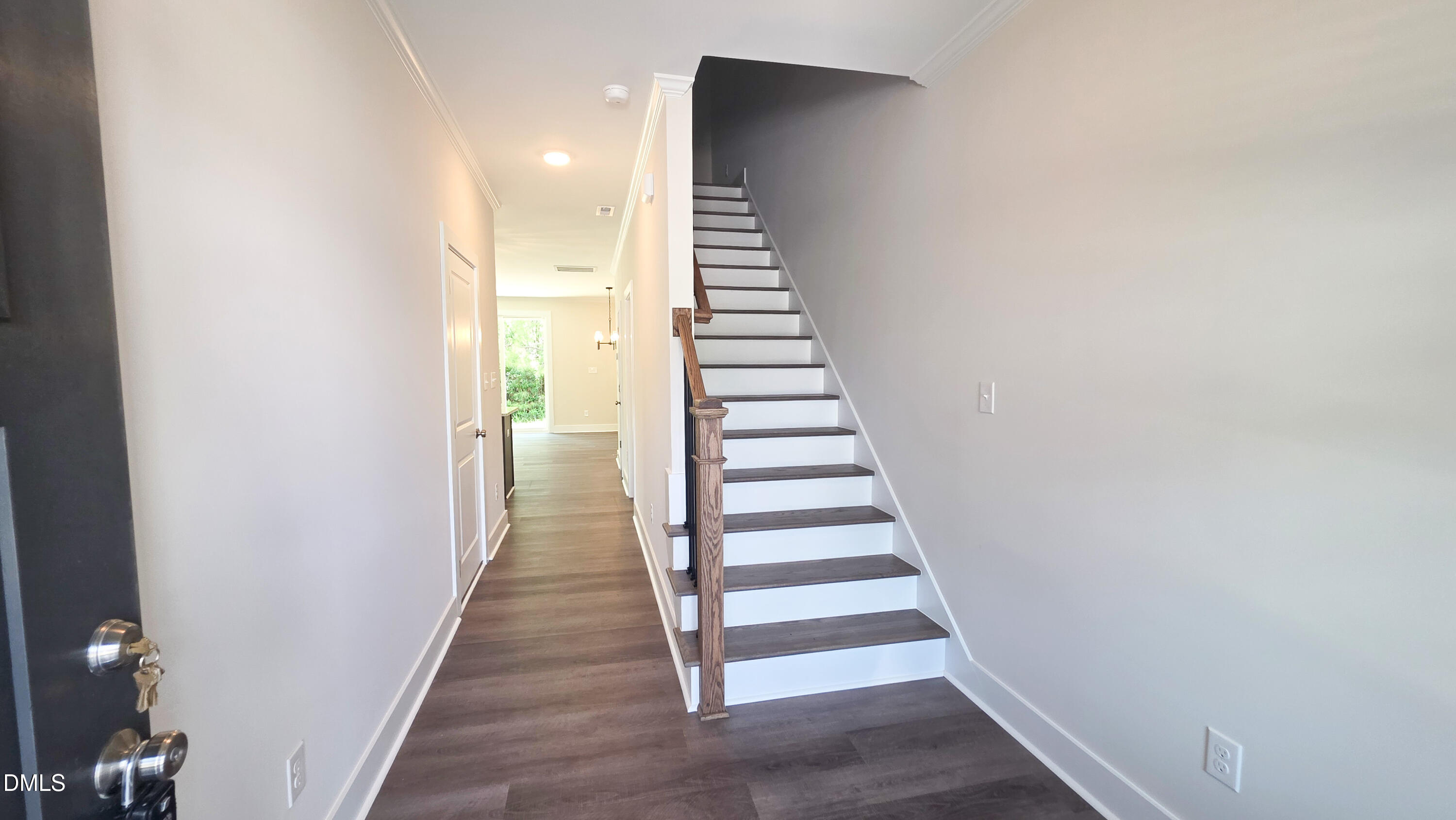 623 Marshskip Way 8