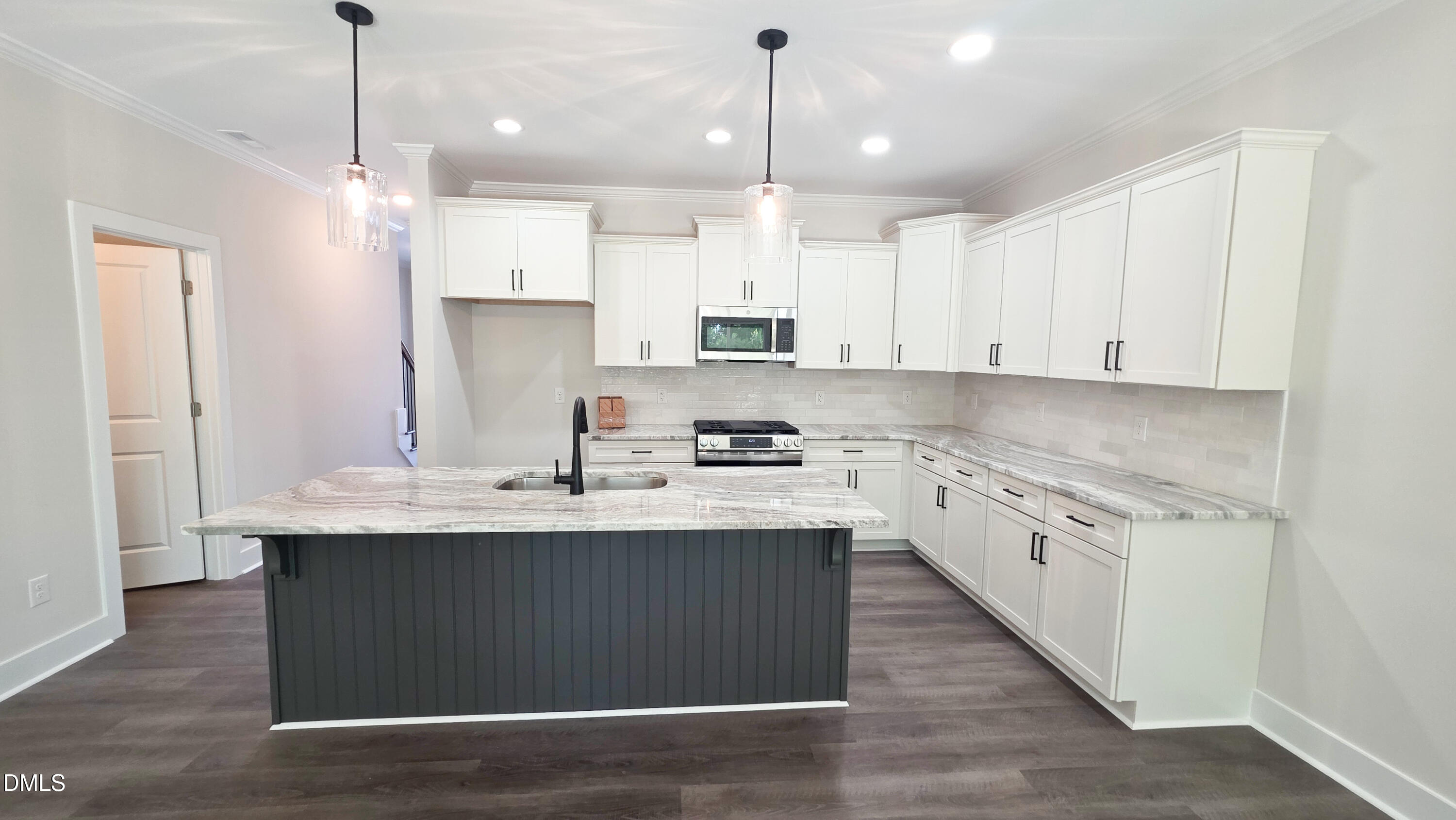 623 Marshskip Way 8