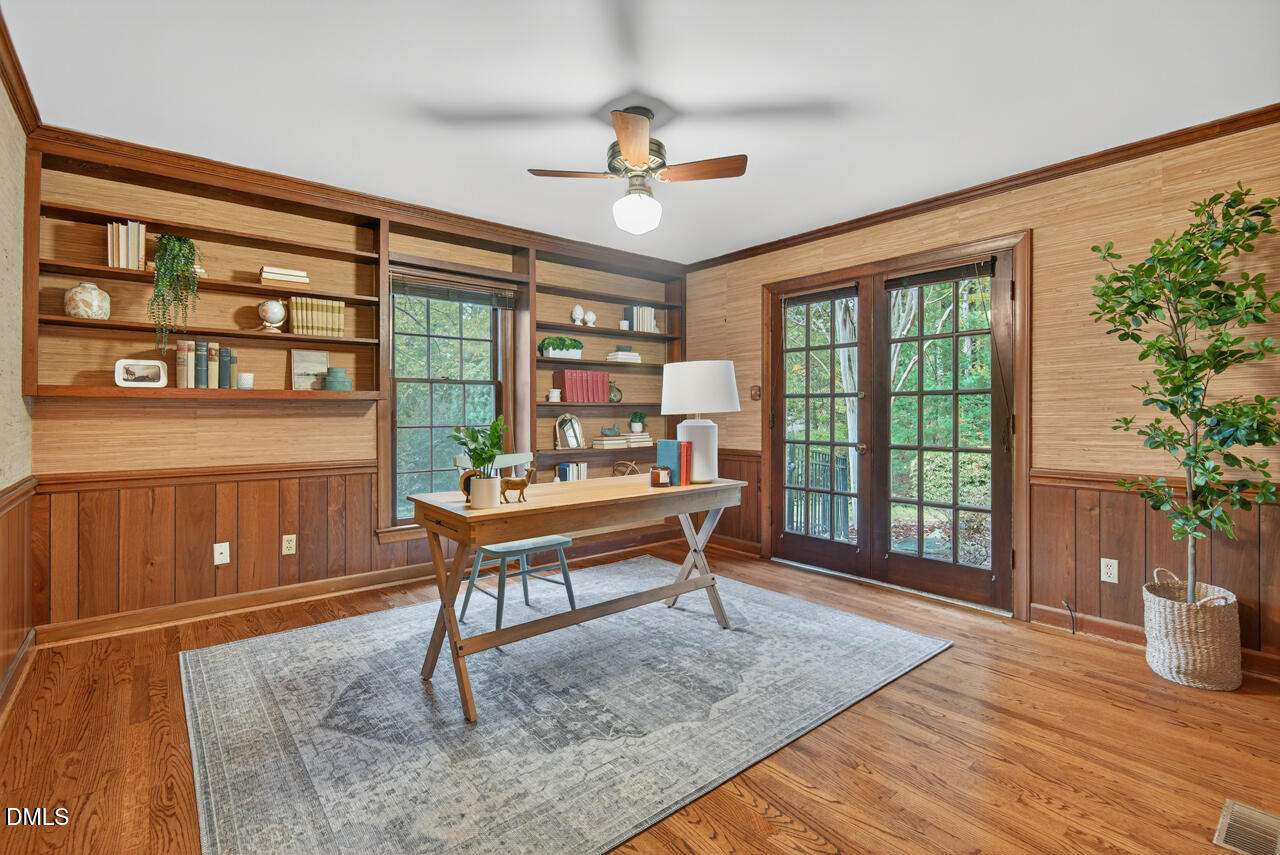 Chapel Hill, North Carolina 27517, United States, 5 Bedrooms Bedrooms, ,3 BathroomsBathrooms,Residential,Pending,236565