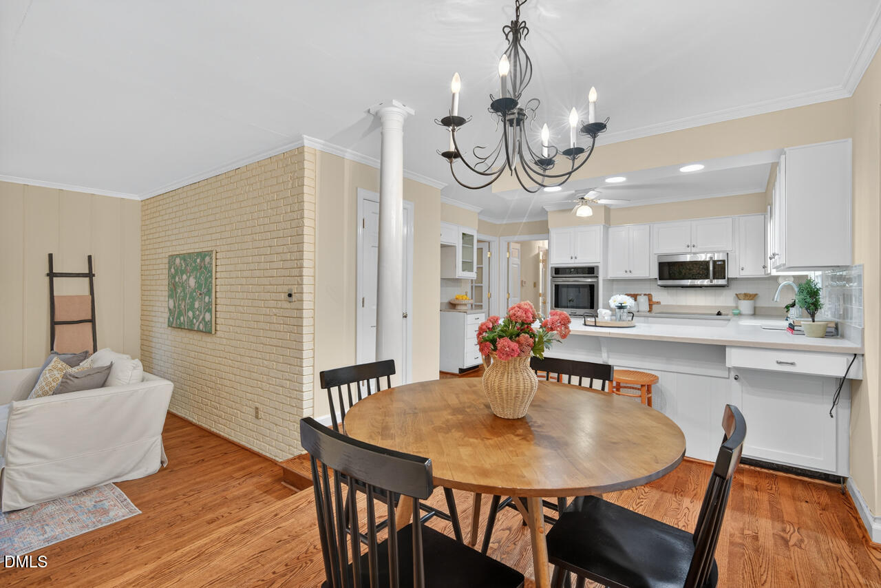 Chapel Hill, North Carolina 27517, United States, 5 Bedrooms Bedrooms, ,3 BathroomsBathrooms,Residential,Pending,236565