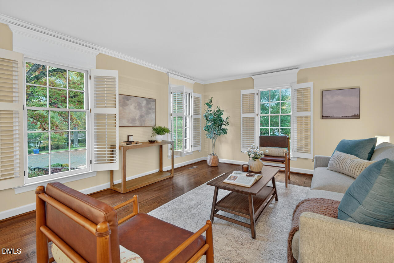 Chapel Hill, North Carolina 27517, United States, 5 Bedrooms Bedrooms, ,3 BathroomsBathrooms,Residential,Pending,236565